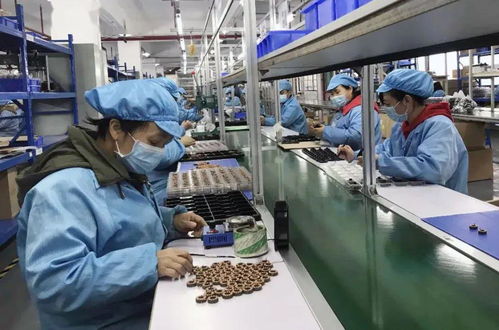 五一，致敬最美勞動(dòng)者 智能化清潔機(jī)械與設(shè)備的革新力量